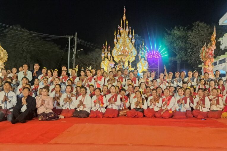 มืดฟ้ามัวดิน แห่ไหว้ครูบูชาองค์มหาเทวพรหม (ปู่ขาว) พ่อขุนสีร่มเย็นเป็นสุข ภูผาม่าน ขอนแก่น
